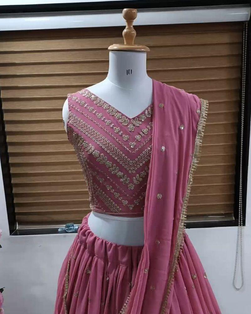 Lehenga choli for themed weddings, Lehenga choli for Indian weddings, Lehenga choli for Pakistani weddings, Lehenga choli for South Asian weddings, Lehenga choli for North Indian weddings, Lehenga choli for South Indian weddings, Lehenga choli for Punjabi weddings, Lehenga choli for Gujarati weddings