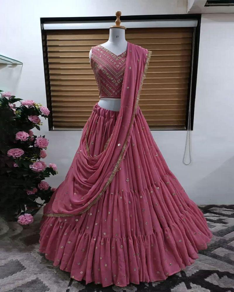 Lehenga choli for themed weddings, Lehenga choli for Indian weddings, Lehenga choli for Pakistani weddings, Lehenga choli for South Asian weddings, Lehenga choli for North Indian weddings, Lehenga choli for South Indian weddings, Lehenga choli for Punjabi weddings, Lehenga choli for Gujarati weddings