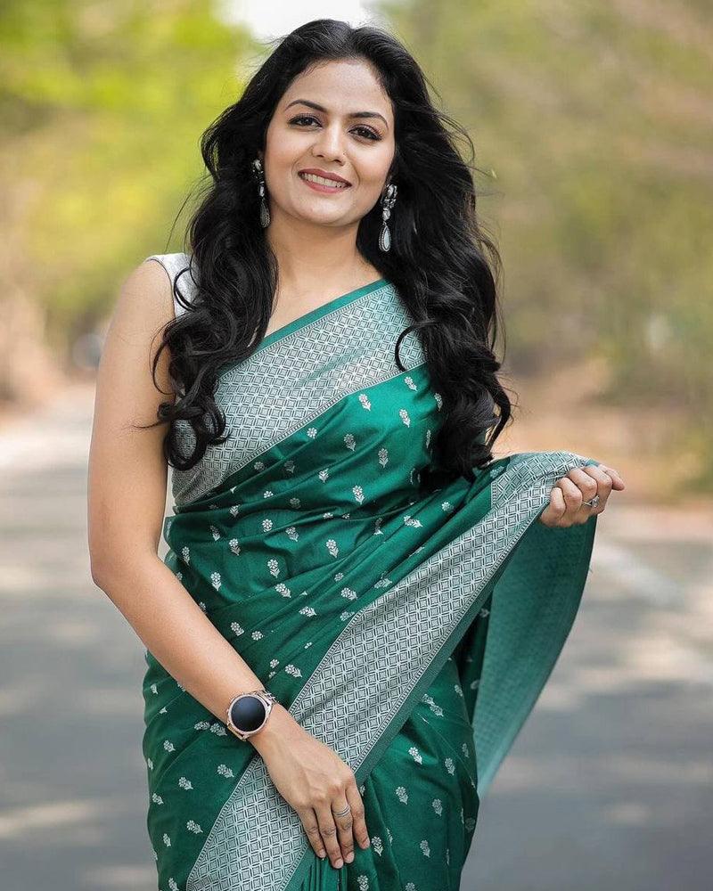 Latest 4 color soft silk woven jacquard saree