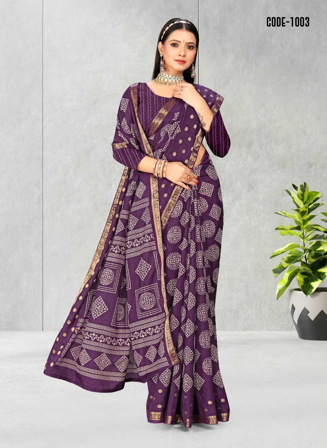 Blackberry color Geometric Print Jacquard border Dola Silk saree with blouse for women - 14573