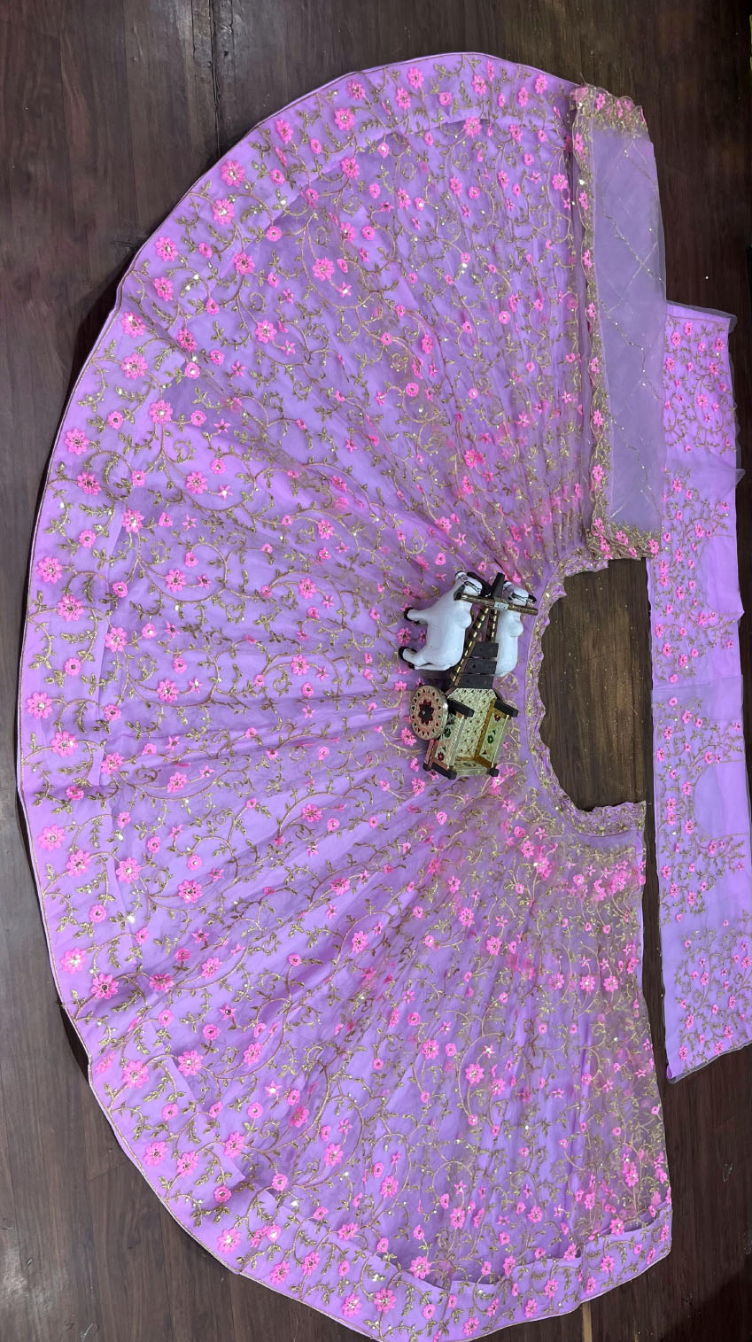 Upgrade your ethnic look with soft net embroidered lehenga choli. Stylish lehenga blouse models & lehenga choli designs for women & girls.