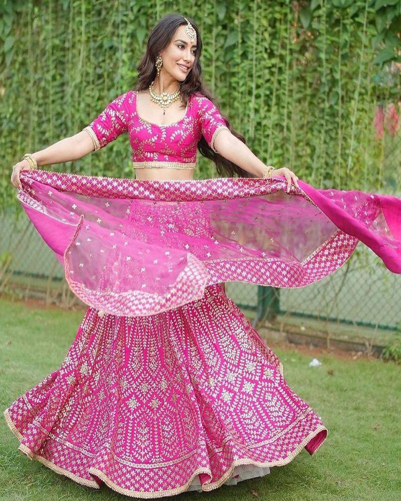 Crop top and skirt Lehenga, Lehenga choli for teenage girls, Lehenga choli with long train, Two-piece Lehenga choli, Lehenga choli for Puja, Brocade Lehenga choli, Lehenga choli for college fest, Lehenga choli in pastel shades, Lehenga choli with zardozi work, Linen Lehenga choli, Lehenga choli for New Year party
