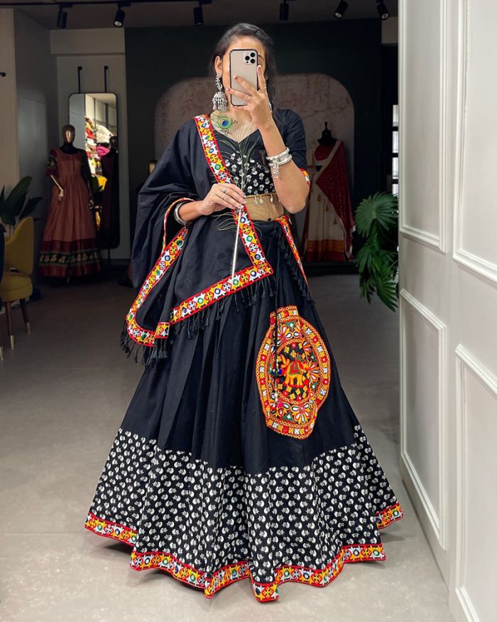 Buy Navratri lehengas dresses Raas Garba Chaniya cholis online - fealdeal
