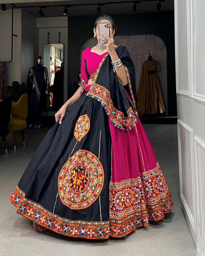 Buy Navratri lehengas dresses Raas Garba Chaniya cholis online - fealdeal