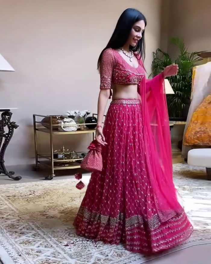 A Line velvet Coffee Wedding Lehenga, Size: Free Size at Rs 7990 in Surat